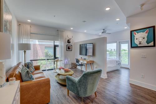River District Hotel | Discover The Hive 202 King W with Balcony Access