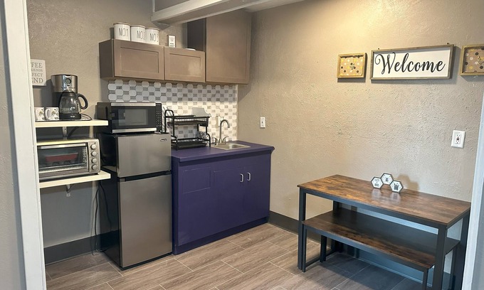 Morgan City Apartment | Family-Friendly Getaway at The Hive in Cajun Country