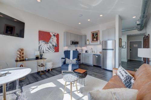 River District Apartment | Discover The Hive Trio: Family-Friendly Retreat Awaits