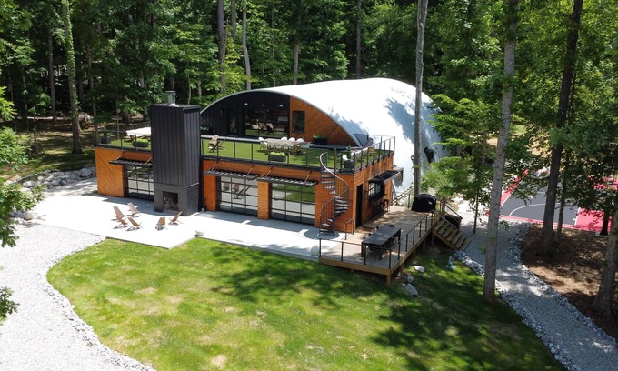 Byrdstown House | Experience The Holiday Hutt Near Dale Hollow Lake
