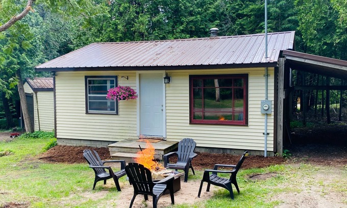 St Ignace House | Discover The Holle House: Oceanfront Retreat Awaits You