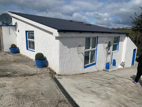 Ballyshannon Apartment | Experience The Honeycomb: Guest Rated 9.2 with Breakfast Included