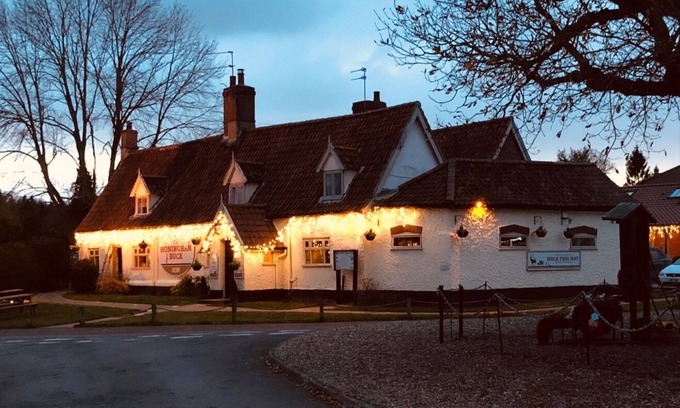 Honingham Bed & Breakfast | Guest Rated: 9.6 at The Honingham Buck with Restaurant & Breakfast