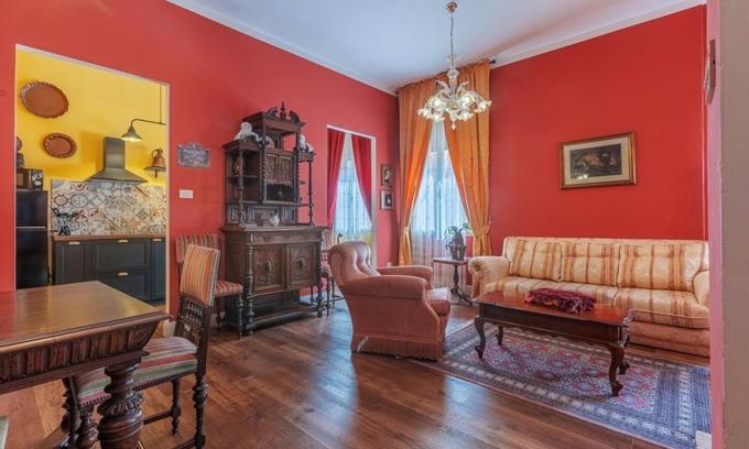 Ferrara Historic Centre Apartment | Enchanting Stay at The House of Harry Potter & Love Story
