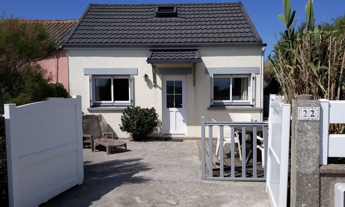 Vicq-sur-Mer House | THE HOUSE OF THE BEACH