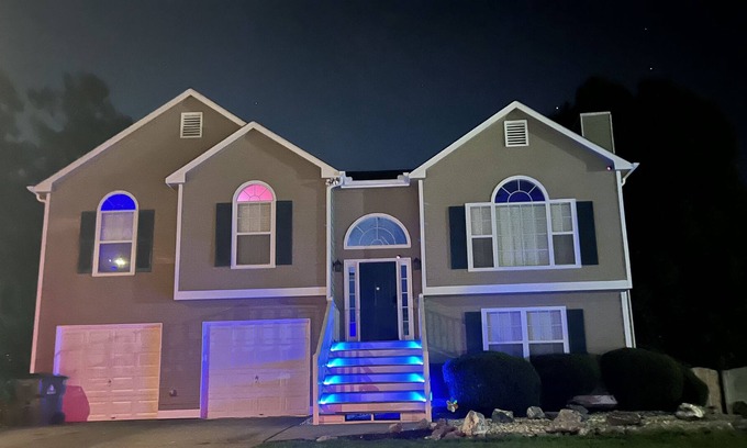 Acworth House | Relax at The House of Zen: 5BR with Hot Tub & Theater