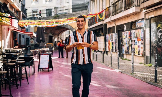 Chiado Apartment | Experience The House on the Pink Street in Lisbon - 4 Star Stay