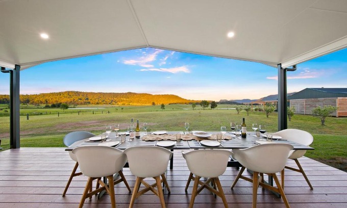 Broke House | Experience The Charles at Broke: 4-Star Family-Friendly Stay