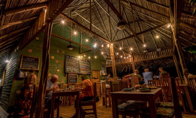 Bocas del Toro Bed & Breakfast | Guest Rated 10/10: The Hummingbird with Ocean Views