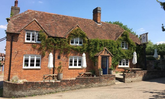 Hartwell Bed & Breakfast | Discover The Hundred of Ashendon: Family-Friendly Getaway