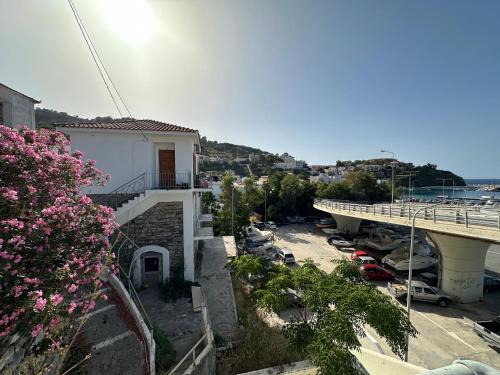 Evdilos House | Discover The Icarian Resort "Dourediko" with Ocean Views