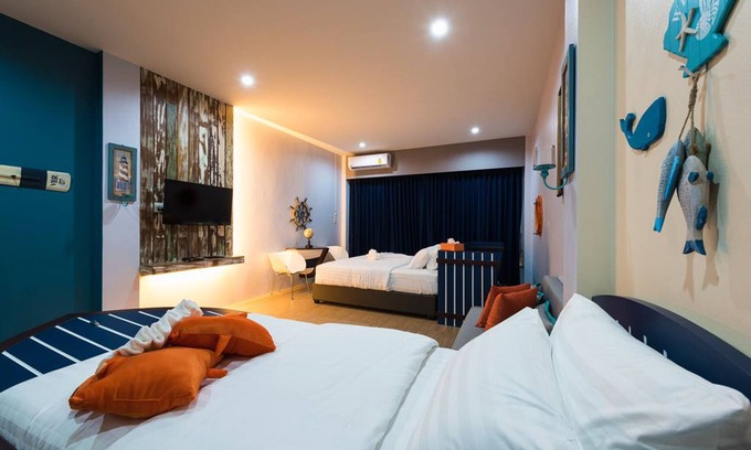 Ranong Hotel | Iconic Hotel: Guest Rated 9/10 with Family-Friendly Amenities