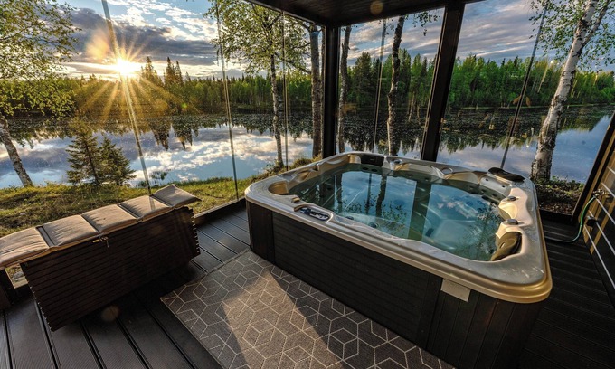 Ranua Villa | Unforgettable Wikkelä Villa: Oceanfront Bliss & Spa Retreat