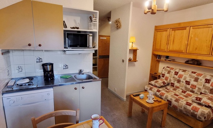 Saint-Leger-les-Melezes Apartment | Comfortable St Léger Apartment Near Slopes with Spa Access