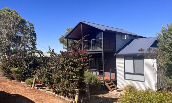 Peppermint Grove Beach House | Perfect Retreat: Steps to Pristine Beaches & Nature Awaits