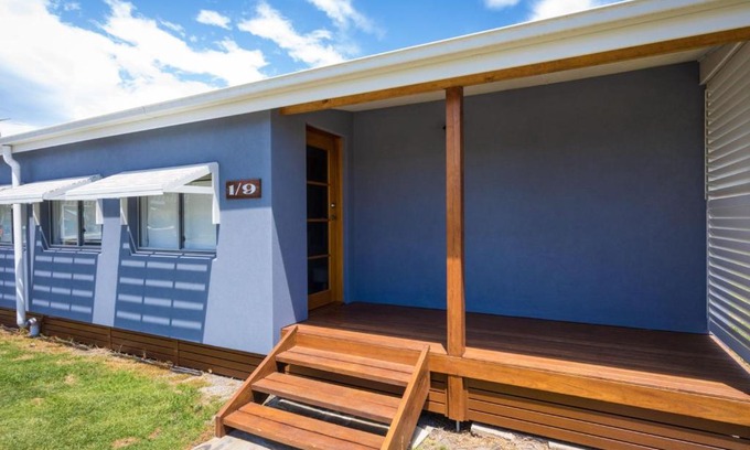 Narooma House | Inviting The Inlet Cottage: 4-Star Family-Friendly Stay