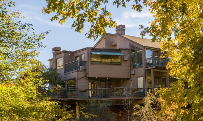 Sedona Bed & Breakfast | Discover The Inn Above Oak Creek: Guest Rated 9.8 with Hot Tub