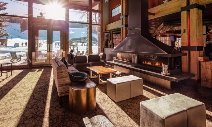 Aspen Hotel | Relaxing Getaway at The Inn at Aspen with Spa & Pool