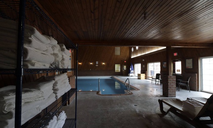 Nauvoo Hotel | Discover The Inn at Old Nauvoo: Family-Friendly Getaway