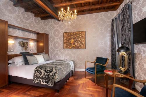 Rione IV Campo Marzio House | The Inn at the Spanish Steps Luxury Collection - Bocca di Leone 63 Luxury Suites