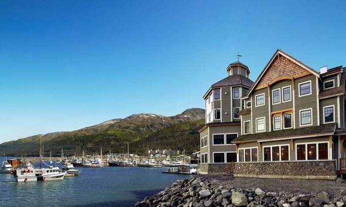 Whittier Hotel | The Inn at Whittier
