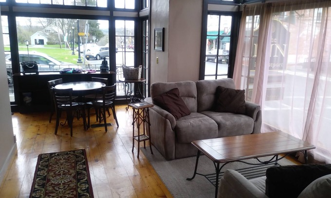 Westport Bed & Breakfast | Discover The Inn in Westport: Family-Friendly Retreat