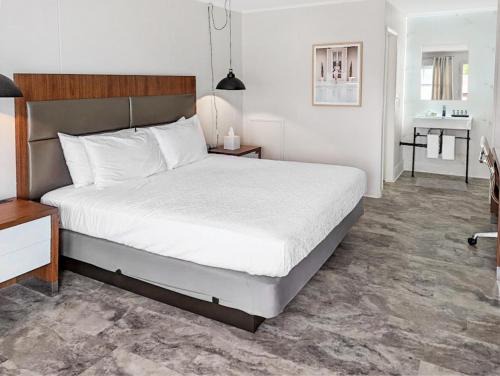 Chincoteague Hotel | Oceanfront Retreat at The Inn On Main – Rated 8.8/10