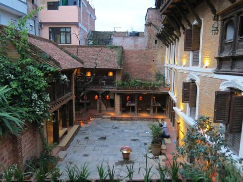 Lalitpur Hotel | Exceptional The Inn Patan: Family-Friendly with Dining Options