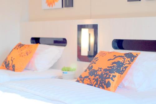 Embassy District Hotel | Budget-Friendly Stay at The Inn Saladaeng - Family Friendly