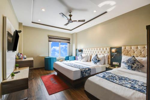 Paharganj Hotel | Discover The IVY Grand: Free Parking & Family-Friendly Stay