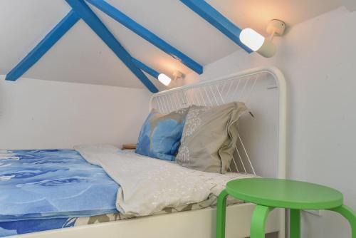 Lozenets Apartment | Cozy Ivy House Attic Ideal for Families in City Center
