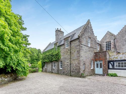 North Watten House | Pet-Friendly Getaway at The Ivy Wing - Rated 9.2/10