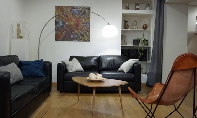 Old Town Apartment | Cozy Loft at The Jacquemart with Pool and Lake Views