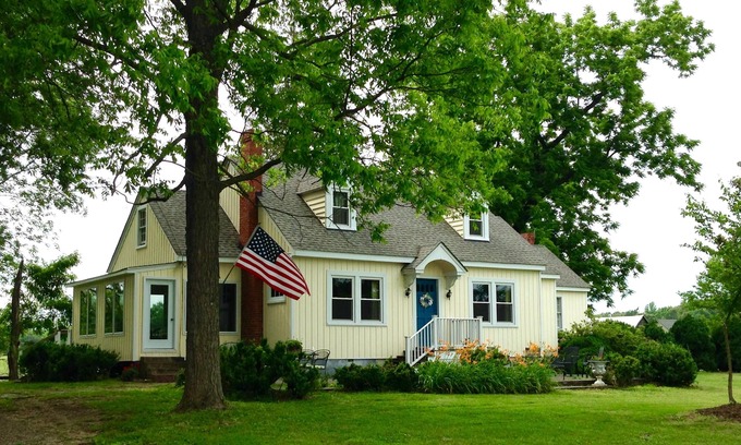Macon House | Rural Retreat at The James: Family and Pet Friendly Escape