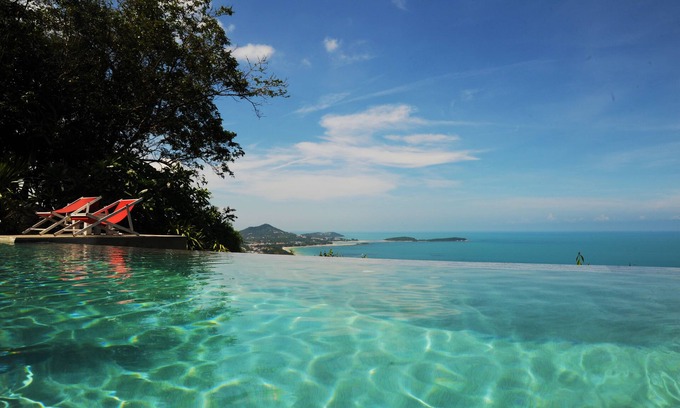 Maret House | Relax at The Jungle Club: Pool, Ocean Views & Family Fun