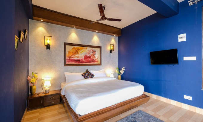 The Mall Road Cottage | Discover The Junglee Bakri: Family-Friendly Retreat Awaits
