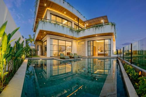 Kaba-Kaba Villa | Exclusive Oceanfront Stay at Kaba Kaba Private Villa