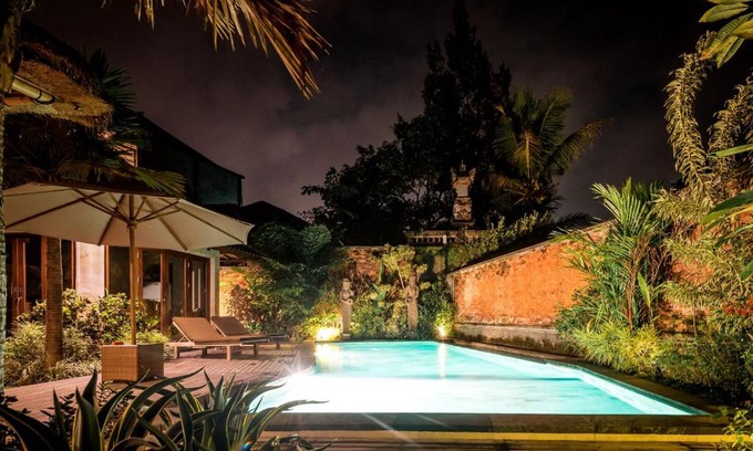 Kedewatan House | Discover The Kalangan: Pool, Spa & 4-Star Comfort