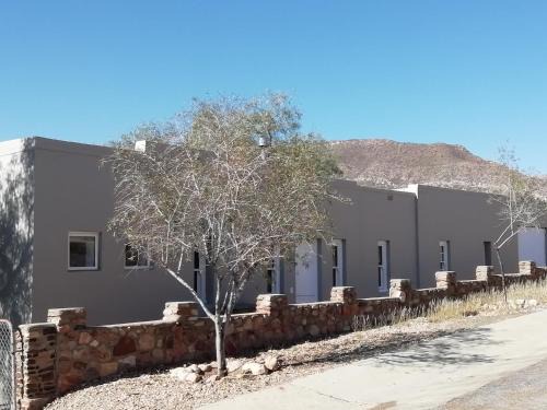 Prince Albert Apartment | Discover The Karoo Prinia: Pet-Friendly & Highly Rated Stay