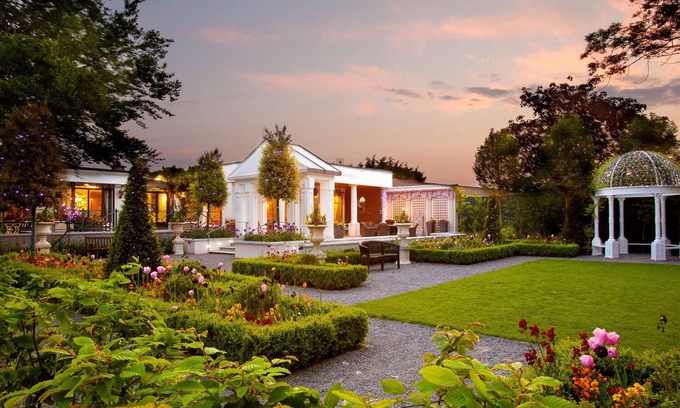 Newbridge Hotel | Experience The Keadeen Hotel: Relaxing Spa & Pool Oasis