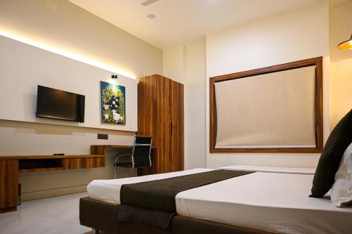 Mathura Resort | Discover The Kedar Resort: Pet Friendly with Great Amenities