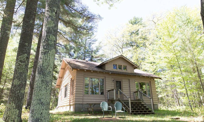 Presque Isle House | Peaceful Retreat at The Keith Farm Cabin by BIG Lake