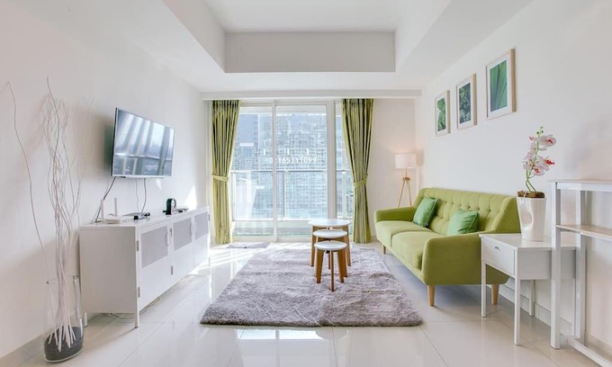 Kelapa Gading Timur Apartment | Discover Kensington Royal Suites with Free Parking & Wifi