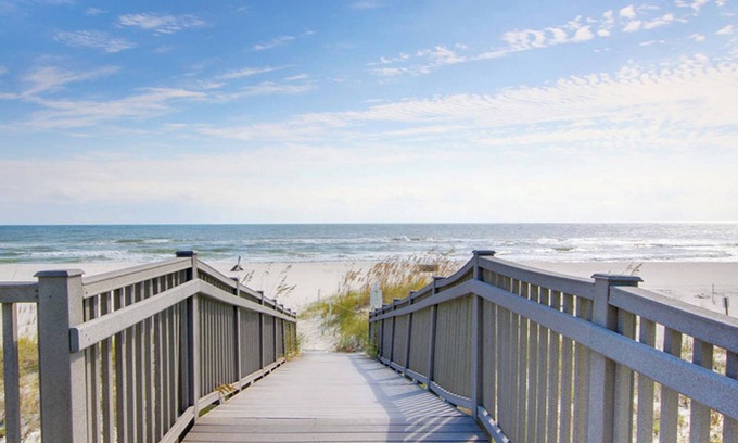 Sharp Reef House | Key Lime Cottage: Pet-Friendly Getaway with Pool & Canal Access
