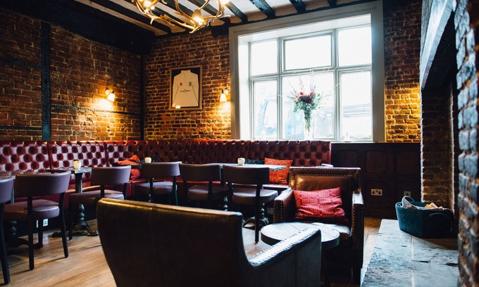 Berkhamsted Hotel | Welcoming Stay at The Kings Arms: Family-Friendly Retreat