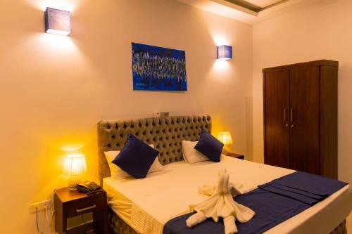 Colombo Hotel | Budget-Friendly Stay at The Kings Colombo - Family Approved