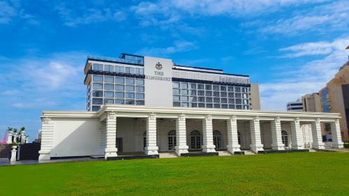 Fort Hotel | Elegant Oceanfront Retreat at The Kingsbury Colombo