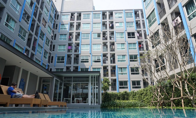 Mueang Samut Prakan District Condo | Discover The Kith Plus Sukhumvit 113 with Pool & Breakfast