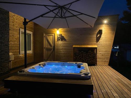 Shinano Villa | Experience The Lake House 野尻湖: Family-Friendly Retreat