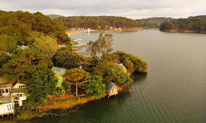 Da Lat Bed & Breakfast | Discover The Lake House Dalat: Rated 9/10, Family-Friendly